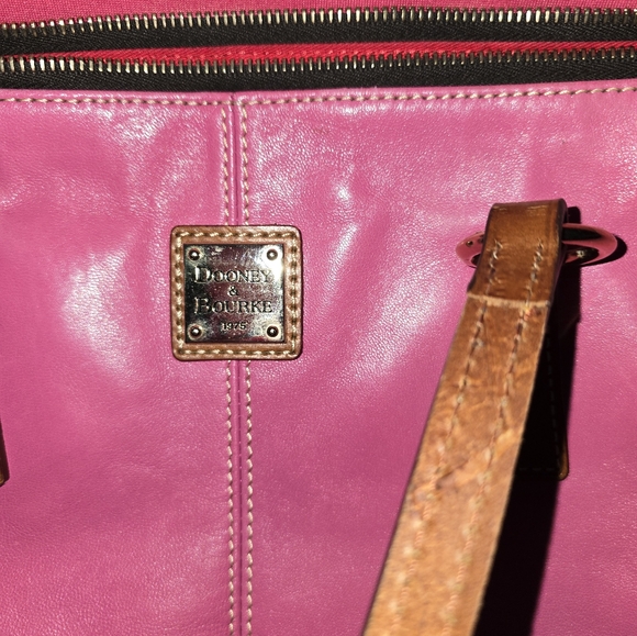 Dooney & Bourke large butter leather hot pink shoulder bag - Picture 2 of 7